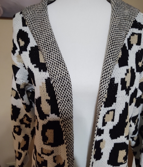 Leopard print hooded cardigan - Picture 3 of 6